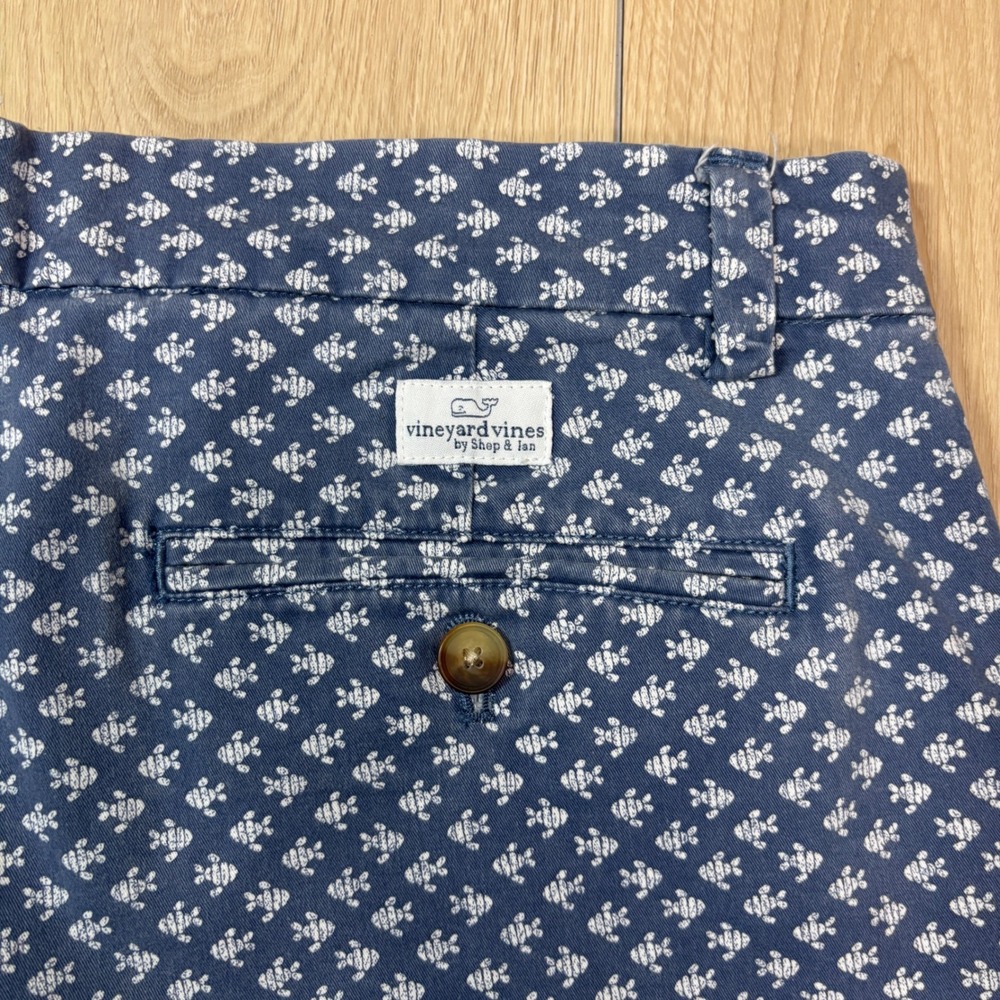 Vineyard Vines Mens 32 Blue White Fish Print Breaker Shorts Preppy Nautical AOP - Picture 5 of 8